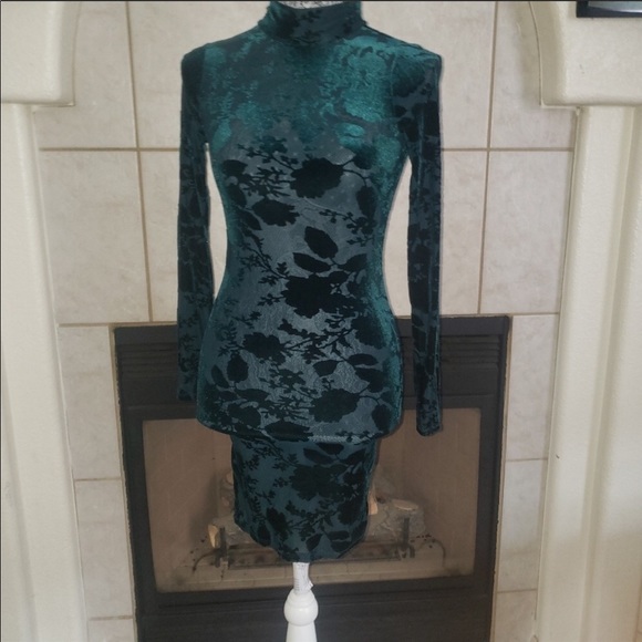 windsor green velvet dress